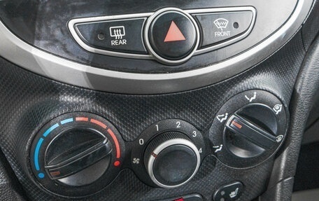 Hyundai Solaris II рестайлинг, 2011 год, 749 000 рублей, 17 фотография