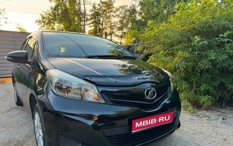 Toyota Vitz, 2012 год, 700 000 рублей, 1 фотография