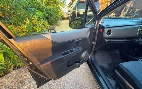 Toyota Vitz, 2012 год, 700 000 рублей, 7 фотография