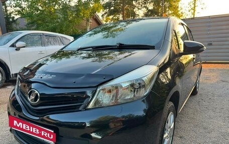 Toyota Vitz, 2012 год, 700 000 рублей, 2 фотография