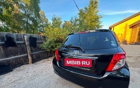 Toyota Vitz, 2012 год, 700 000 рублей, 4 фотография