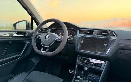 Volkswagen Tiguan II, 2020 год, 3 499 000 рублей, 28 фотография