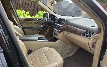 Mercedes-Benz GL-Класс, 2014 год, 2 200 000 рублей, 9 фотография