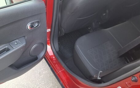 Renault Sandero II рестайлинг, 2014 год, 910 000 рублей, 11 фотография