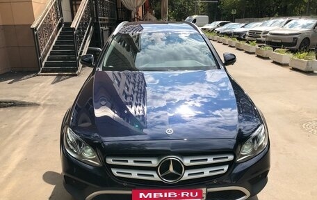 Mercedes-Benz E-Класс, 2018 год, 3 490 000 рублей, 12 фотография