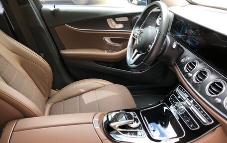 Mercedes-Benz E-Класс, 2018 год, 3 490 000 рублей, 24 фотография