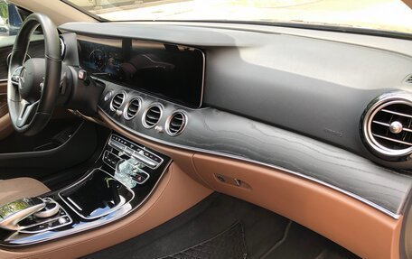 Mercedes-Benz E-Класс, 2018 год, 3 490 000 рублей, 25 фотография