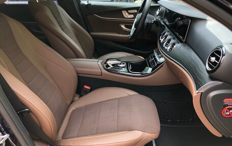 Mercedes-Benz E-Класс, 2018 год, 3 490 000 рублей, 26 фотография