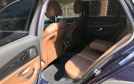 Mercedes-Benz E-Класс, 2018 год, 3 490 000 рублей, 28 фотография