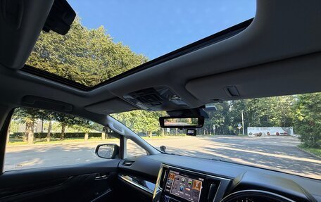 Toyota Alphard III, 2018 год, 3 950 000 рублей, 8 фотография