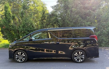 Toyota Alphard III, 2018 год, 3 950 000 рублей, 10 фотография
