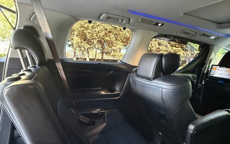 Toyota Alphard III, 2018 год, 3 950 000 рублей, 14 фотография