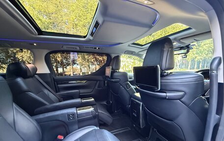 Toyota Alphard III, 2018 год, 3 950 000 рублей, 19 фотография