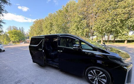 Toyota Alphard III, 2018 год, 3 950 000 рублей, 16 фотография
