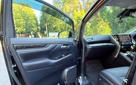Toyota Alphard III, 2018 год, 3 950 000 рублей, 23 фотография
