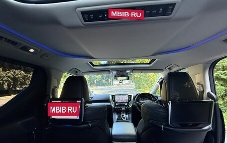 Toyota Alphard III, 2018 год, 3 950 000 рублей, 20 фотография