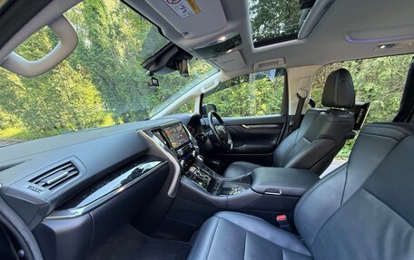 Toyota Alphard III, 2018 год, 3 950 000 рублей, 25 фотография