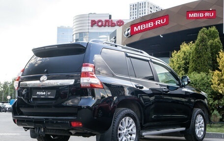 Toyota Land Cruiser Prado 150 рестайлинг 2, 2017 год, 4 148 000 рублей, 5 фотография