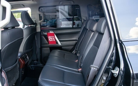 Toyota Land Cruiser Prado 150 рестайлинг 2, 2017 год, 4 148 000 рублей, 9 фотография