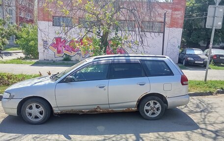 Nissan Wingroad III, 2001 год, 150 000 рублей, 3 фотография
