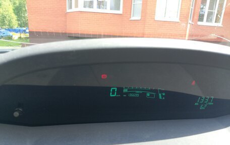 Toyota Yaris III рестайлинг, 2008 год, 300 000 рублей, 4 фотография