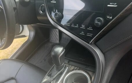 Toyota Camry, 2018 год, 2 555 000 рублей, 11 фотография