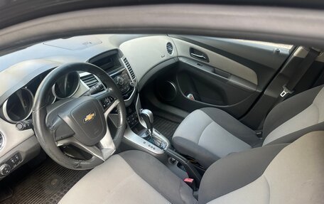 Chevrolet Cruze II, 2010 год, 389 000 рублей, 6 фотография