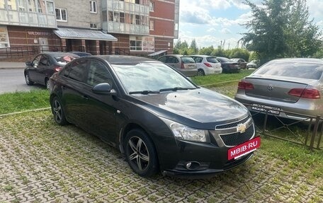 Chevrolet Cruze II, 2010 год, 389 000 рублей, 4 фотография