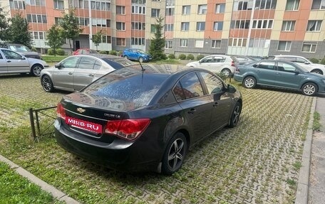 Chevrolet Cruze II, 2010 год, 389 000 рублей, 5 фотография