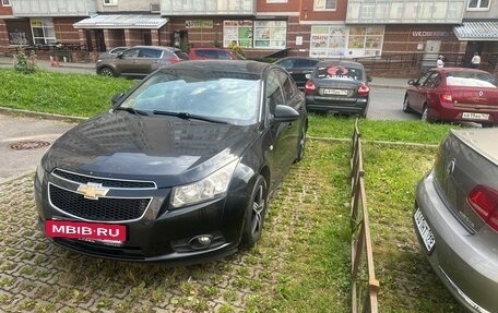 Chevrolet Cruze II, 2010 год, 389 000 рублей, 2 фотография
