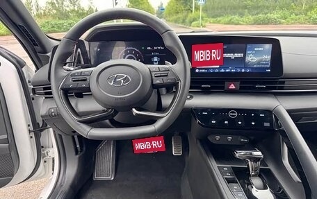 Hyundai Elantra, 2022 год, 1 390 032 рублей, 10 фотография