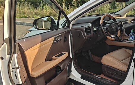 Lexus RX IV рестайлинг, 2017 год, 4 800 000 рублей, 9 фотография