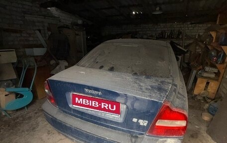 Volvo S80 II рестайлинг 2, 2001 год, 220 000 рублей, 1 фотография