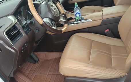 Lexus RX IV рестайлинг, 2017 год, 4 800 000 рублей, 29 фотография