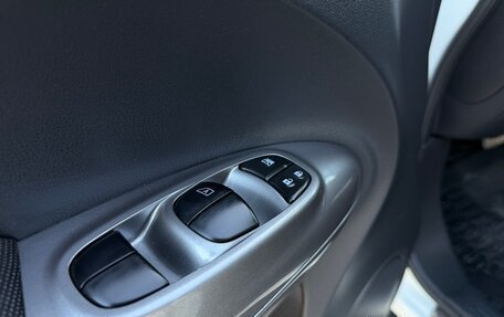 Nissan Juke II, 2012 год, 910 000 рублей, 16 фотография