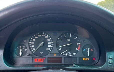 BMW 5 серия, 1998 год, 600 000 рублей, 11 фотография