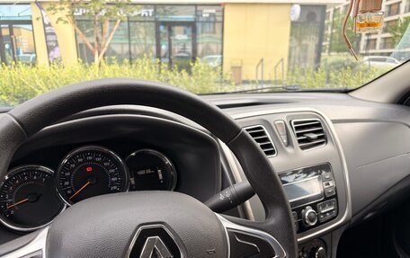 Renault Logan II, 2022 год, 1 250 000 рублей, 6 фотография