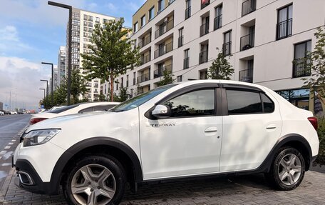 Renault Logan II, 2022 год, 1 250 000 рублей, 4 фотография