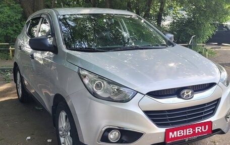 Hyundai ix35 I рестайлинг, 2013 год, 1 150 000 рублей, 2 фотография