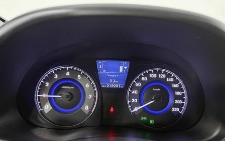 Hyundai Solaris II рестайлинг, 2013 год, 585 500 рублей, 18 фотография