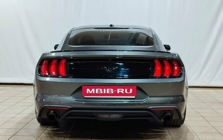 Ford Mustang VI рестайлинг, 2019 год, 3 600 000 рублей, 6 фотография