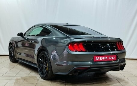 Ford Mustang VI рестайлинг, 2019 год, 3 600 000 рублей, 7 фотография