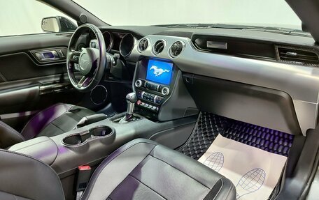 Ford Mustang VI рестайлинг, 2019 год, 3 600 000 рублей, 14 фотография
