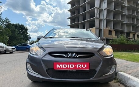 Hyundai Solaris II рестайлинг, 2012 год, 600 000 рублей, 2 фотография