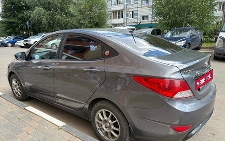 Hyundai Solaris II рестайлинг, 2012 год, 600 000 рублей, 6 фотография