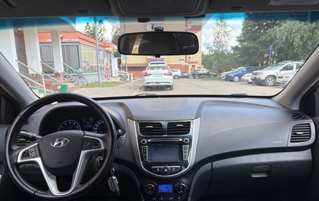 Hyundai Solaris II рестайлинг, 2012 год, 600 000 рублей, 10 фотография