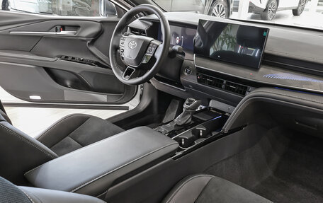 Toyota Camry, 2026 год, 4 590 000 рублей, 10 фотография