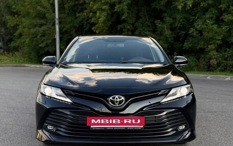 Toyota Camry, 2020 год, 2 750 000 рублей, 3 фотография