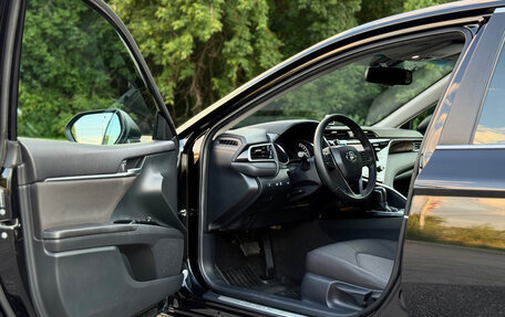 Toyota Camry, 2020 год, 2 750 000 рублей, 18 фотография