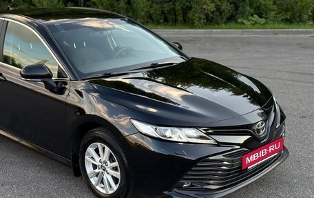 Toyota Camry, 2020 год, 2 750 000 рублей, 10 фотография